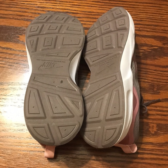 Nike Wear All Day Sneakers Size 7Y - Picture 10 of 16